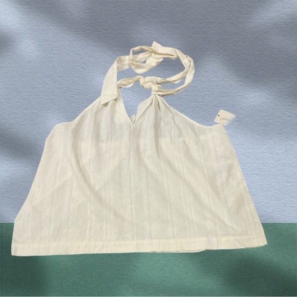 Universal Thread Cream Halter Top - Picture 2 of 5